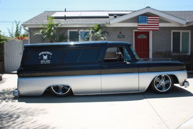 1966 Black/Silver GMC Suburban SUV