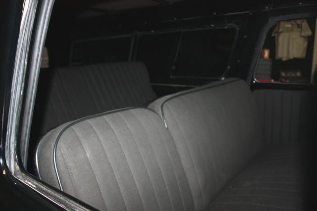 1966 Black/Silver GMC Suburban SUV