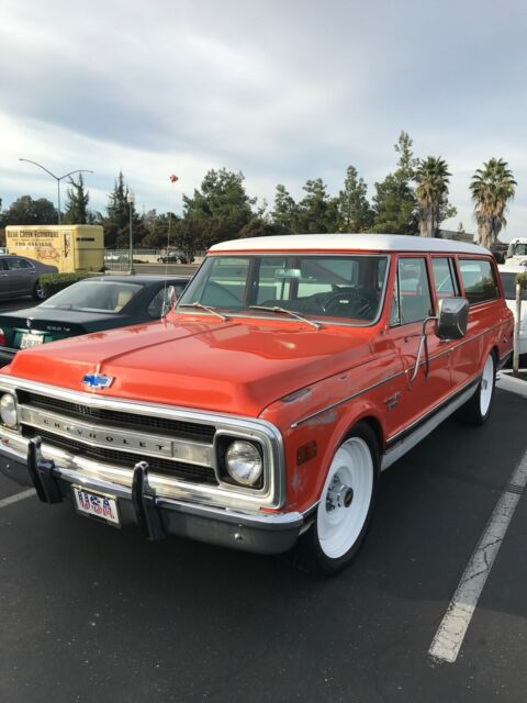 1970 Orange Chevrolet C-10 SUV