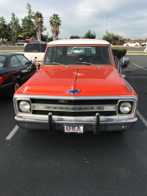 1970 Orange Chevrolet C-10 SUV