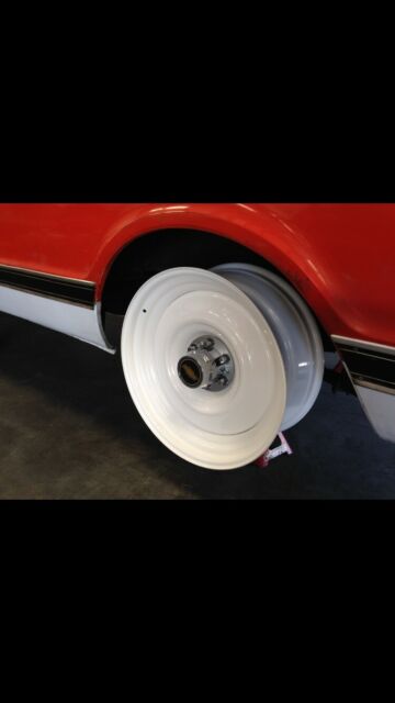 1970 Orange Chevrolet C-10 SUV