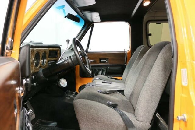 1976 Orange Chevrolet Blazer SUV