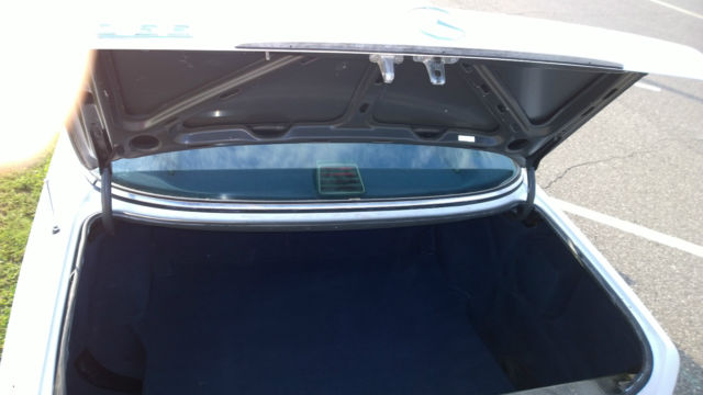 1990 Mercedes-Benz 300-Series