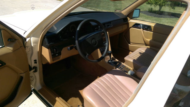 1987 Beige Mercedes-Benz 300-Series 4 door