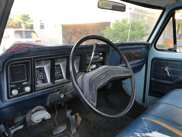 1979 Blue Ford F-250