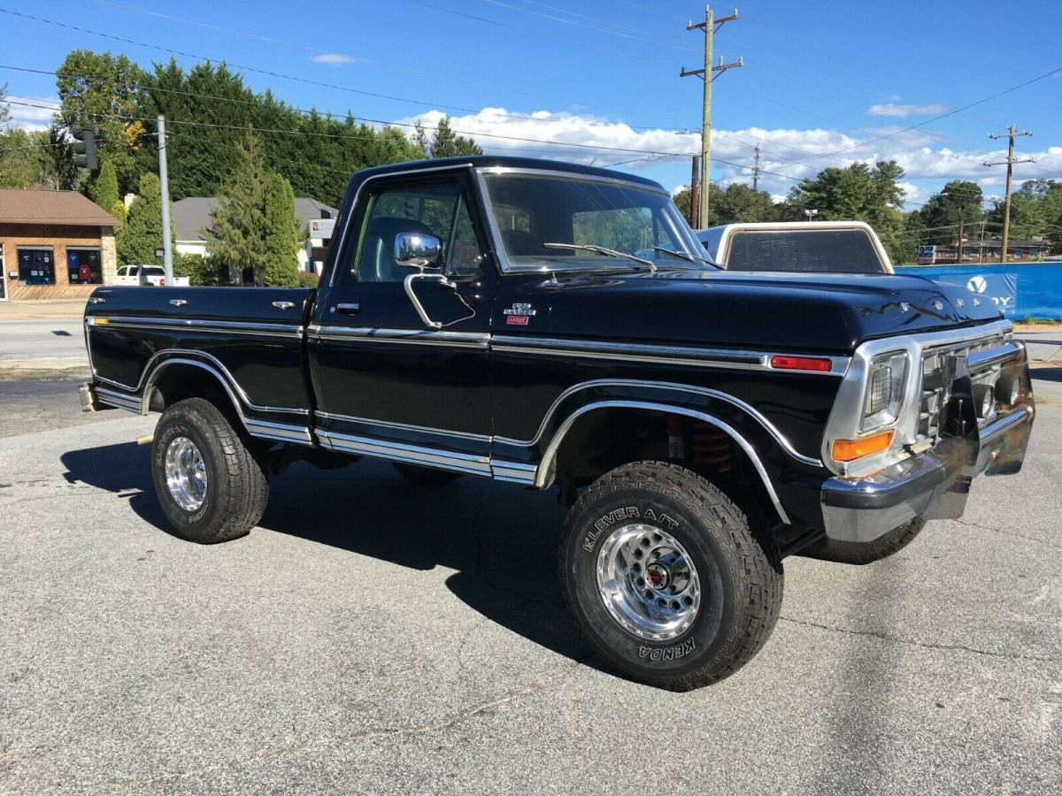 1974 Ford F-100 Standard Cab Pickup