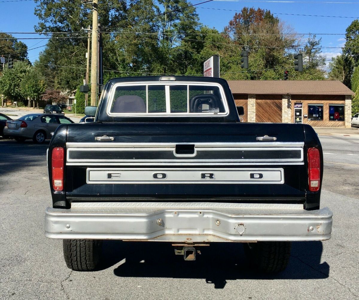 1974 Ford F-100 Standard Cab Pickup
