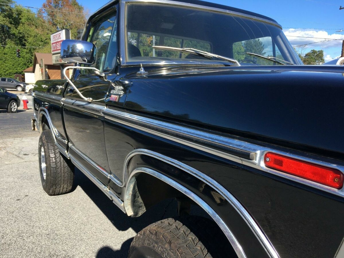 1974 Ford F-100 Standard Cab Pickup