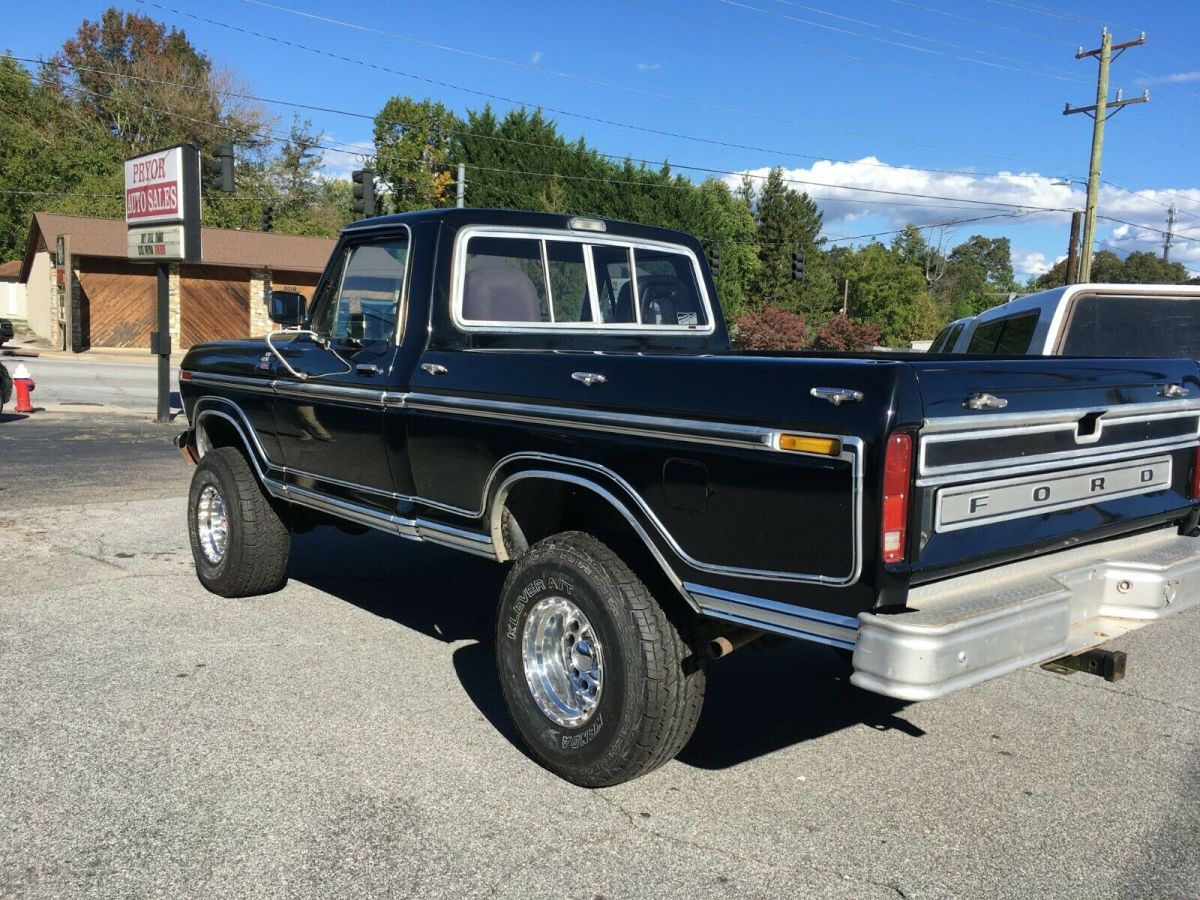 1974 Ford F-100 Standard Cab Pickup