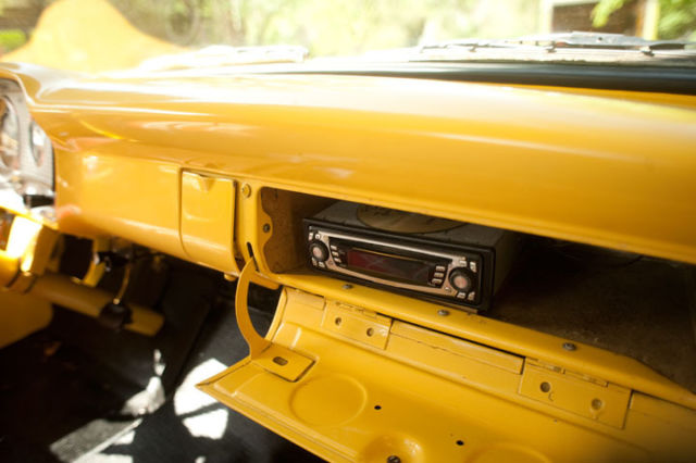 1963 Yellow Ford F-100 Short Body Step side pick up
