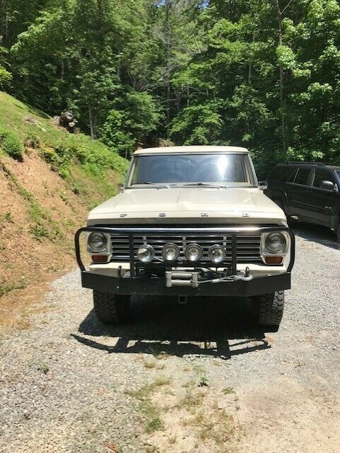 1967 Tan Ford F-250 Standard Cab Pickup