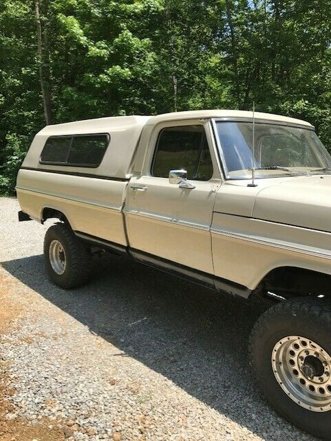 1967 Tan Ford F-250 Standard Cab Pickup