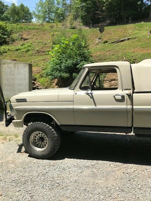 1967 Tan Ford F-250 Standard Cab Pickup