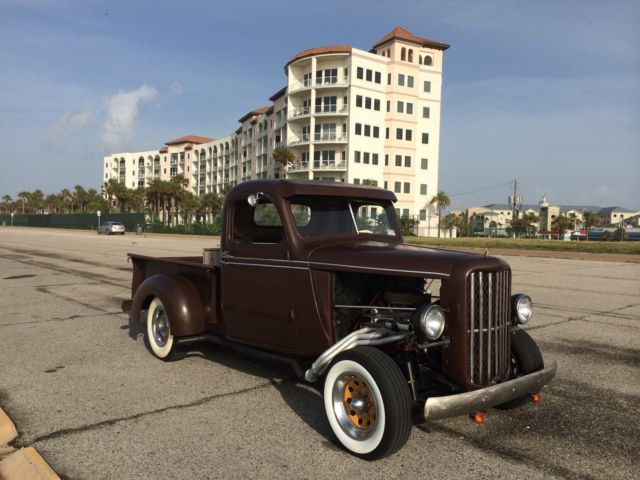 1947 brown with metal flakes Chevrolet truck Crew Cab Pickup