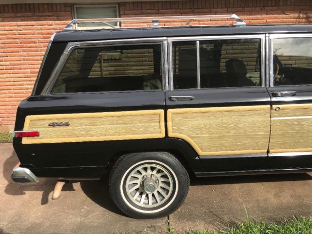 1991 Black Jeep Wagoneer Wagon