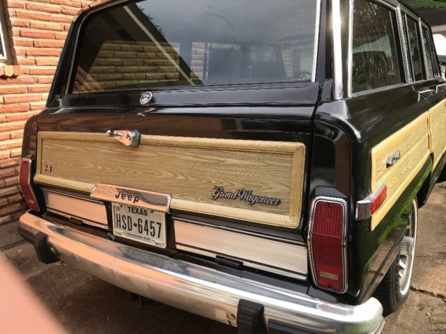 1991 Black Jeep Wagoneer Wagon