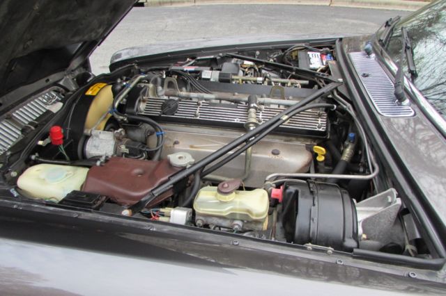 1986 Gray Jaguar XJ6 Sedan