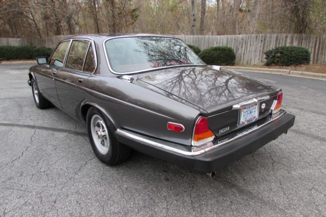 1986 Gray Jaguar XJ6 Sedan