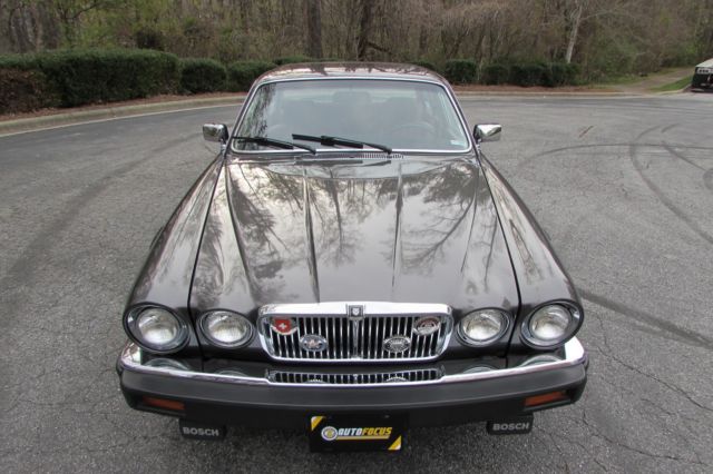 1986 Gray Jaguar XJ6 Sedan