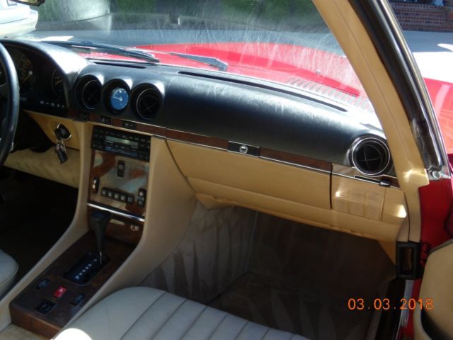 1989 Red Mercedes-Benz SL-Class Convertible