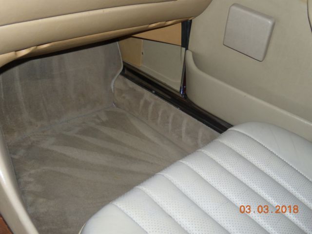 1989 Red Mercedes-Benz SL-Class Convertible