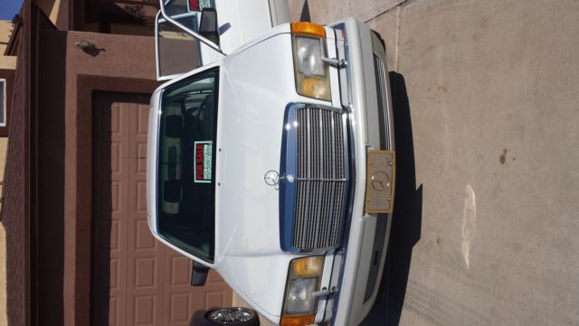 1989 White Mercedes-Benz Other Sedan