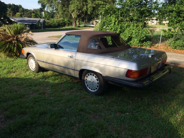 1977 Blue Mercedes-Benz SL-Class Convertible