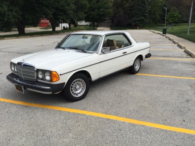 1979 White Mercedes-Benz Other Coupe