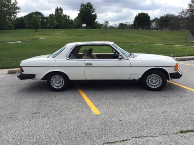 1979 White Mercedes-Benz Other Coupe
