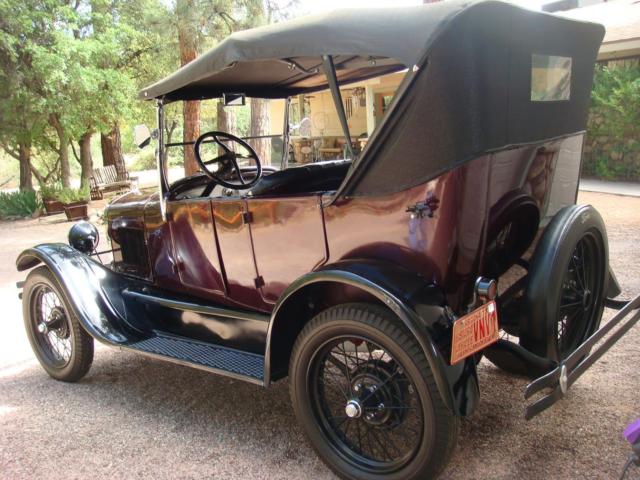 1927 Black & Maroon Ford Model T turer