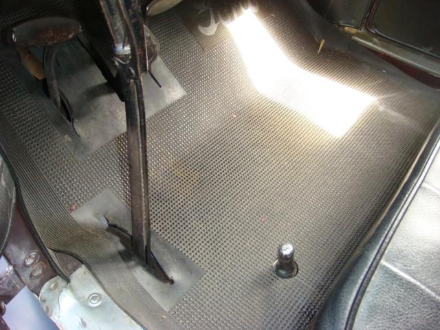 1927 Black & Maroon Ford Model T turer