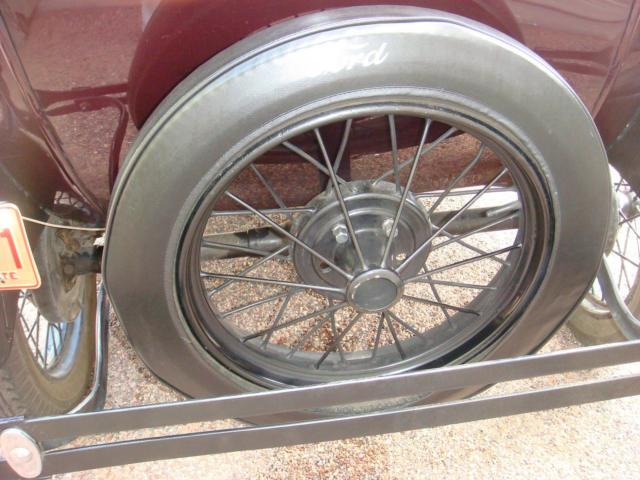 1927 Black & Maroon Ford Model T turer