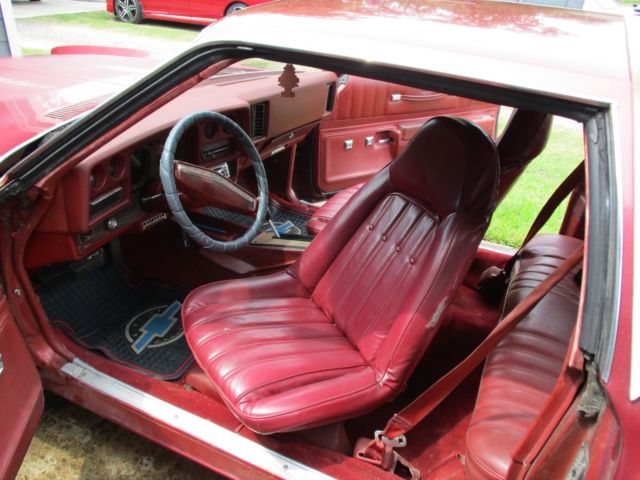 1977 Burgundy Chevrolet Monte Carlo Coupe