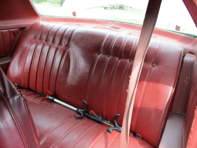 1977 Burgundy Chevrolet Monte Carlo Coupe