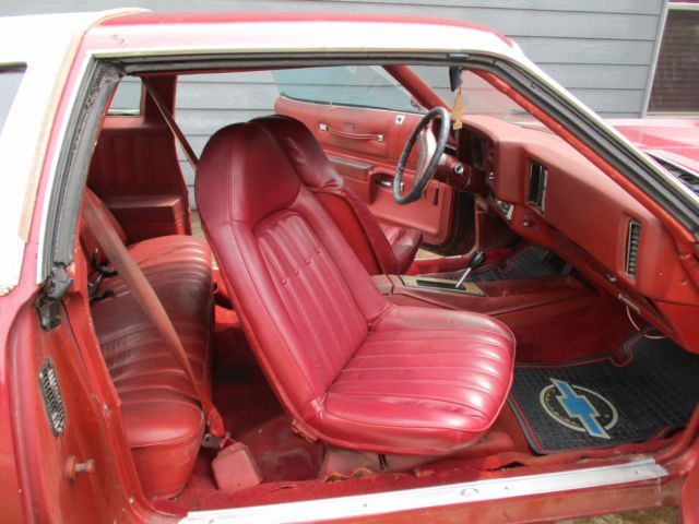 1977 Burgundy Chevrolet Monte Carlo Coupe