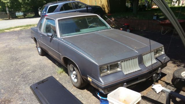 1984 Blue Oldsmobile Cutlass Sedan