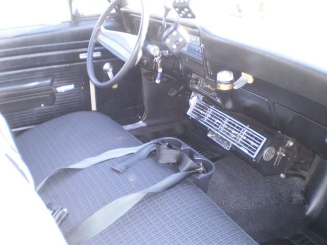 1971 Gold Chevrolet Nova Coupe