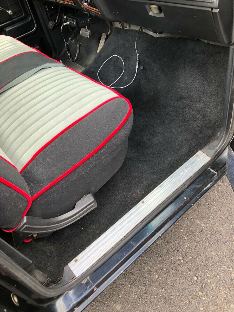 1981 Black Ford F-150 Step side