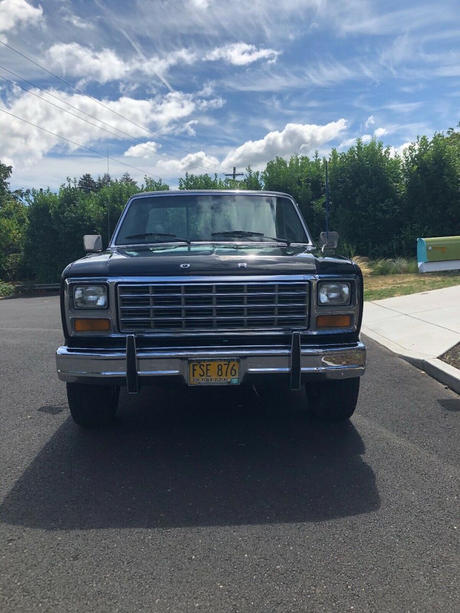 1981 Black Ford F-150 Step side