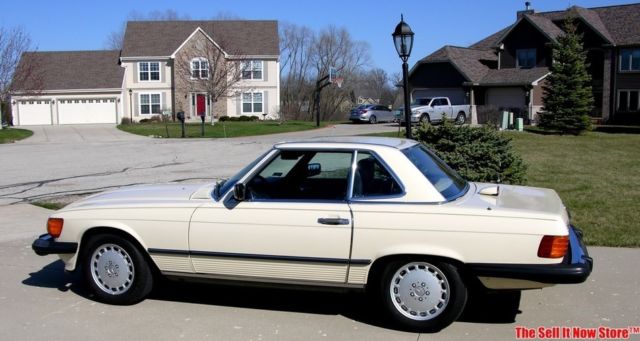 1986 Tan Mercedes-Benz SL-Class Convertible
