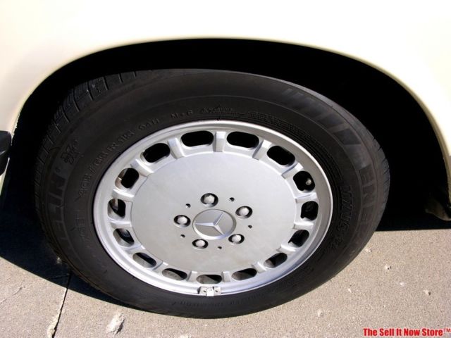 1986 Tan Mercedes-Benz SL-Class Convertible