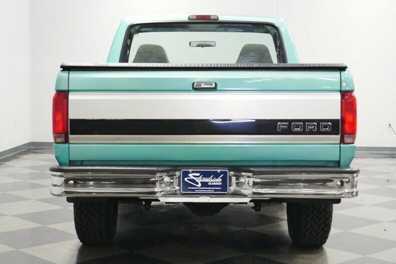 1994 Green Ford F-150 Pickup Truck
