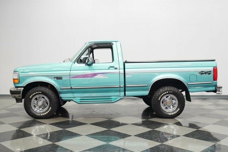 1994 Green Ford F-150 Pickup Truck