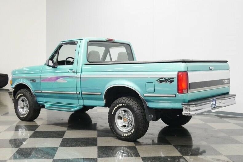 1994 Green Ford F-150 Pickup Truck