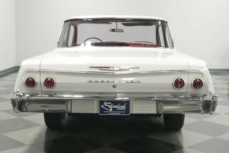 1962 White Chevrolet Bel Air/150/210 Sedan