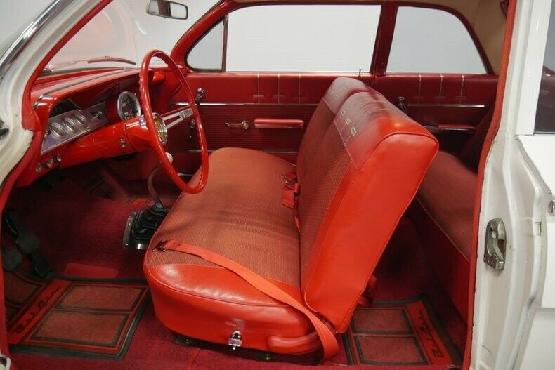 1962 White Chevrolet Bel Air/150/210 Sedan