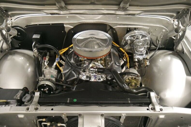 1971 Gray Chevrolet C-10 Pickup Truck