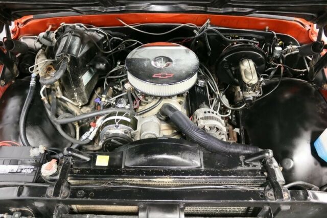 1971 Orange Chevrolet C-10 Pickup Truck