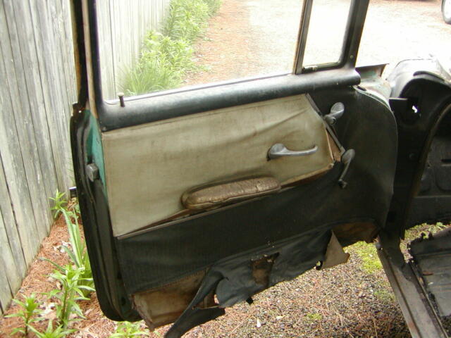 1957 Primer Chevrolet Bel Air/150/210 Station Wagon