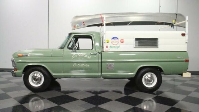 1971 Green Ford F-250 Pickup Truck